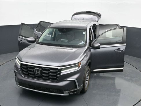 Used 2025 Honda Pilot EX-L image 49