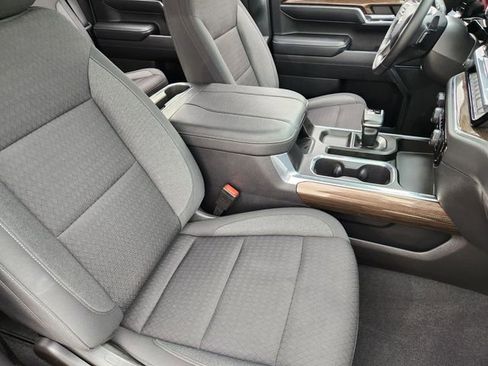 Used 2023 Chevrolet Silverado 1500 LT w/ Convenience Package II RWD image 10