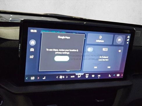 New 2025 Ford Explorer Active image 12