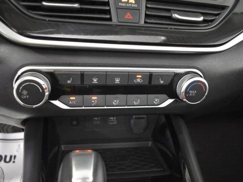 Used 2024 Nissan Altima 2.5 SR w/ SR Premium Package FWD image 25