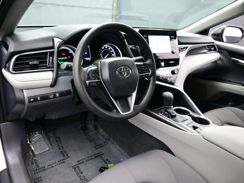 Used 2023 Toyota Camry LE FWD image 13