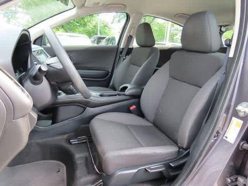 Certified 2019 Honda HR-V LX image 11