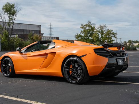 Used 2013 McLaren MP4-12C Spider image 12