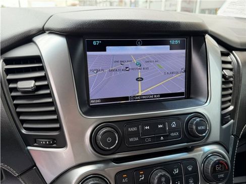 Used 2018 Chevrolet Suburban LT RWD image 42