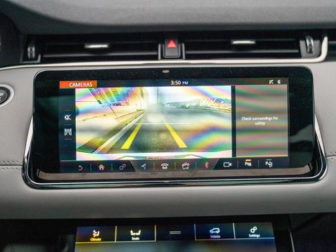 Used 2020 Land Rover Range Rover Evoque First Edition image 17