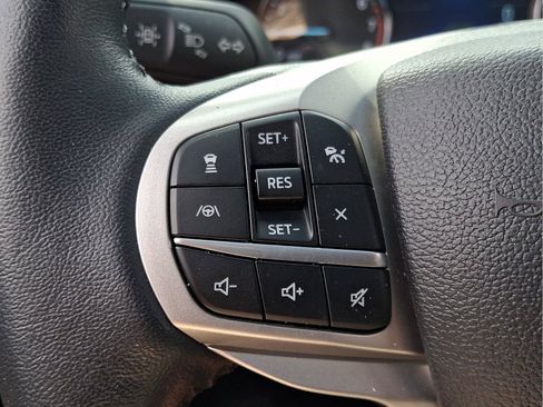 Certified 2023 Ford Explorer XLT w/ Equipment Group 202A AWD/4WD image 22