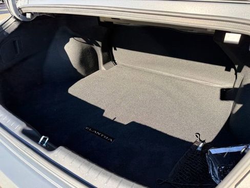 Certified 2025 Hyundai Elantra Sport image 27