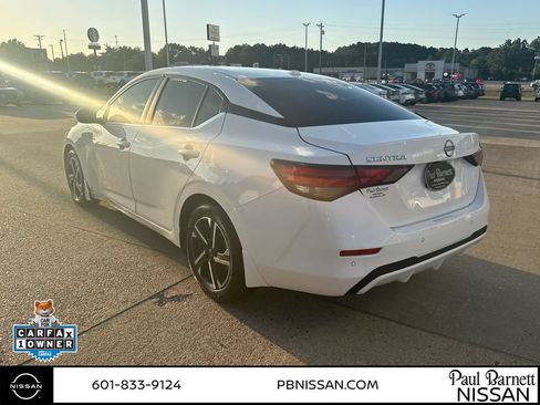 Used 2024 Nissan Sentra SV FWD image 8