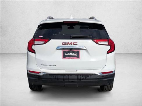 Used 2023 GMC Terrain SLT image 7