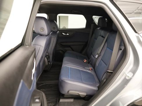 Used 2025 Chevrolet Blazer RS w/ Driver Confidence II Package image 32
