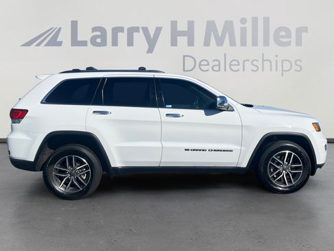 Used 2022 Jeep Grand Cherokee Limited image 6