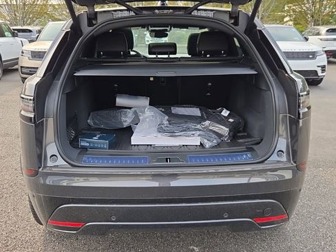 New 2026 Land Rover Range Rover Velar Dynamic SE image 16