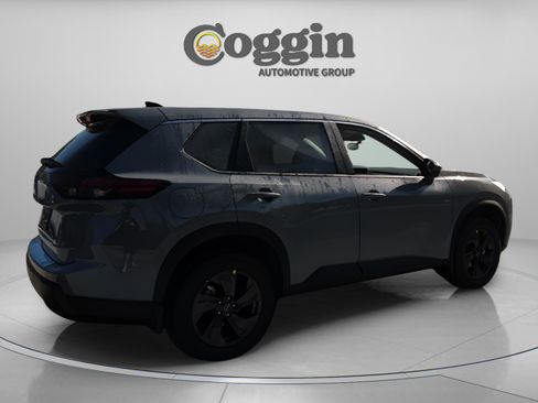 New 2026 Nissan Rogue SV FWD image 5