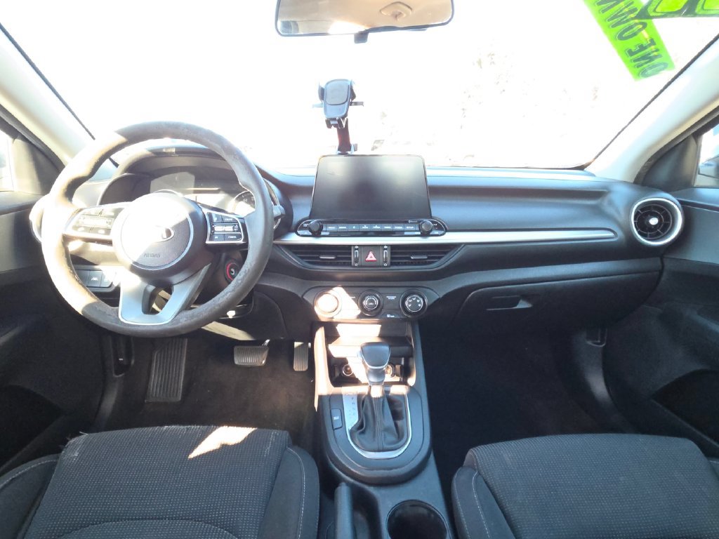 Used 2021 Kia Forte LXS FWD image 27