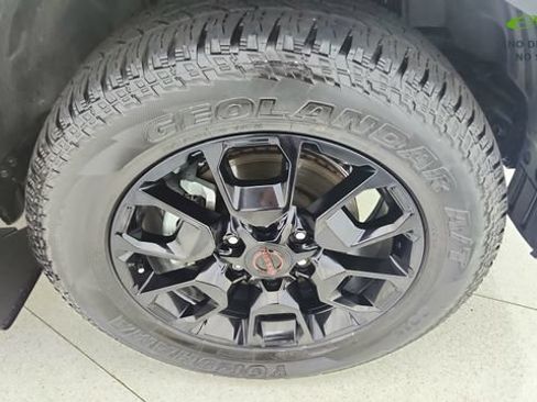 Used 2026 Nissan Armada PRO-4X w/ Captain's Chari Seat Package AWD/4WD image 59