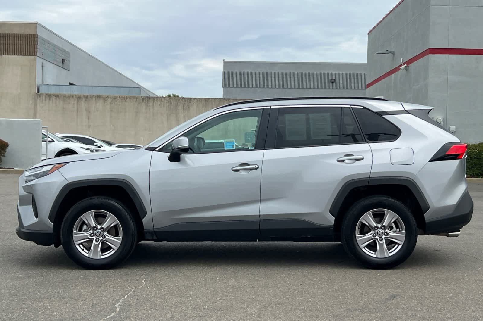 Certified 2025 Toyota RAV4 XLE AWD/4WD image 9