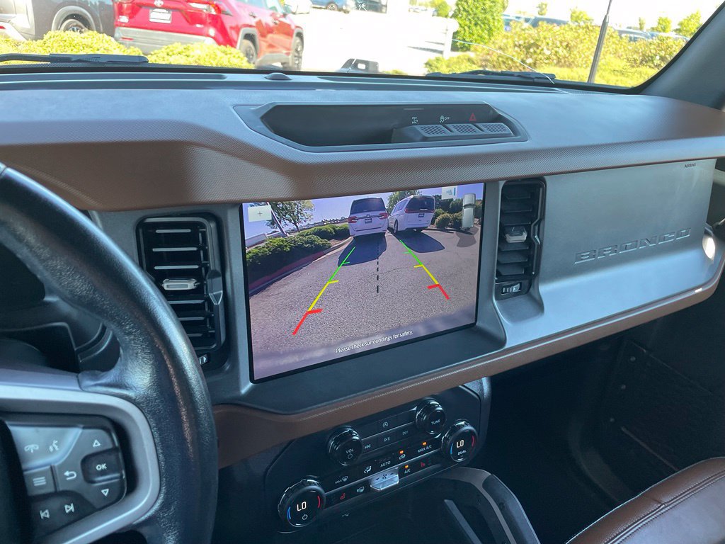 Used 2024 Ford Bronco Outer Banks AWD/4WD image 17