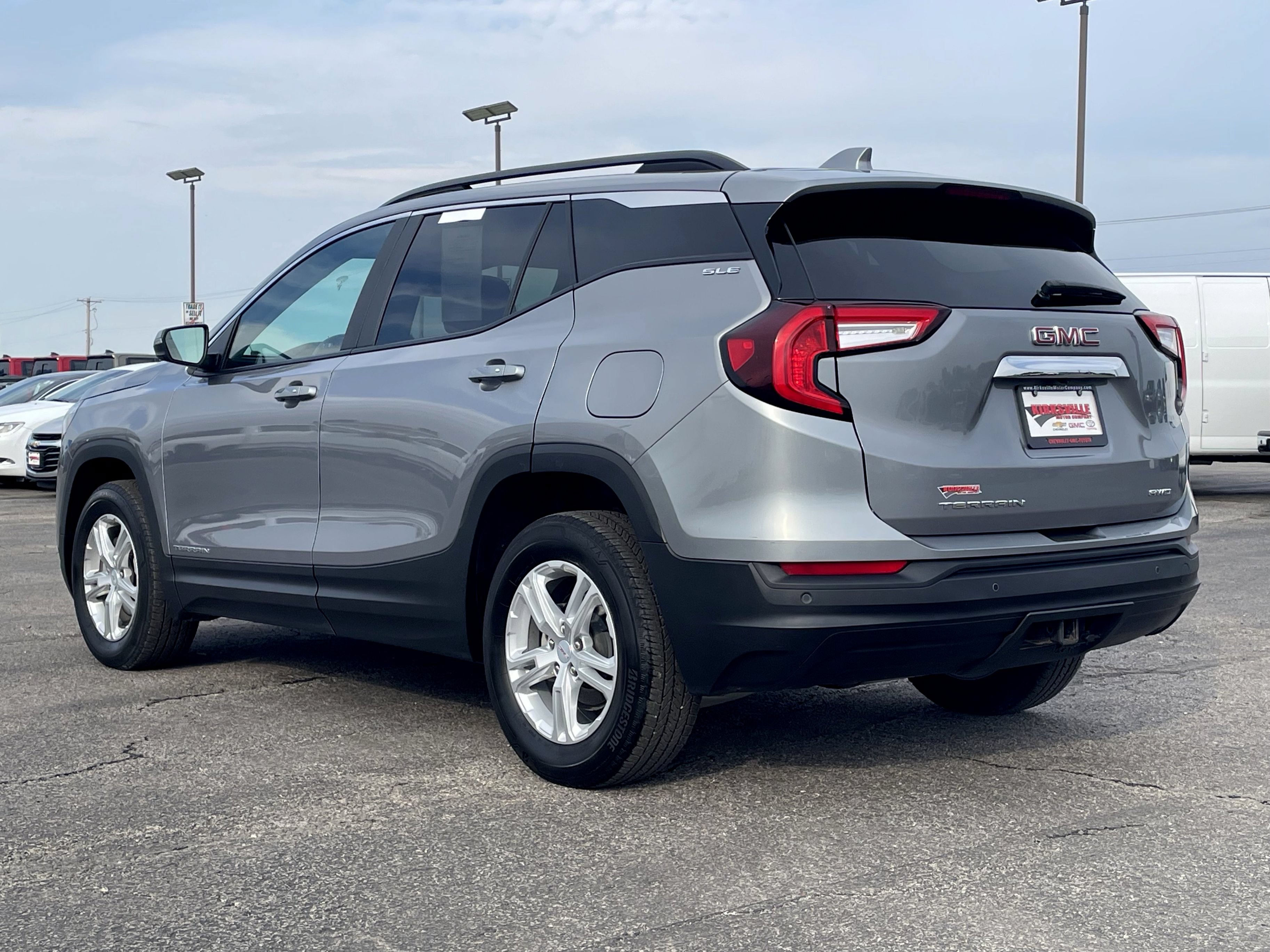 Certified 2023 GMC Terrain SLE w/ Driver Convenience Package AWD/4WD image 6