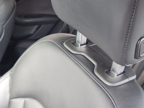 Used 2019 Audi Q8 Prestige w/ Luxury Package image 15