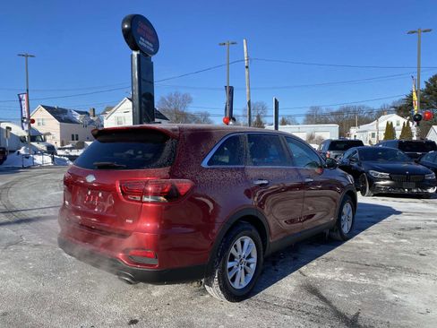 Used 2019 Kia Sorento AWD image 5