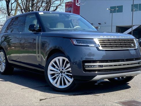 New 2026 Land Rover Range Rover Long Wheelbase SE AWD/4WD image 2