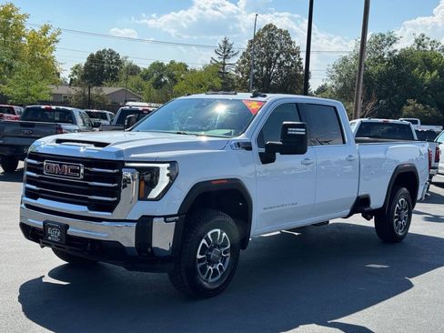 Used 2024 GMC Sierra 3500 SLE w/ SLE Convenience Package AWD/4WD image 3