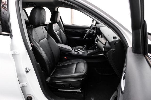 Used 2019 Alfa Romeo Stelvio w/ Nero Edizione RWD image 47