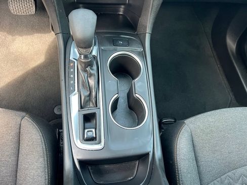 Used 2024 Chevrolet Equinox LT AWD/4WD image 33