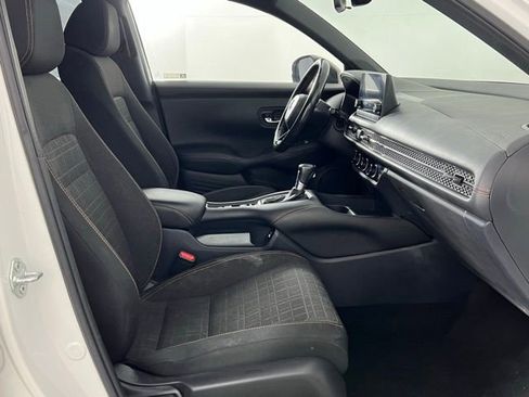 Used 2023 Honda HR-V Sport image 17