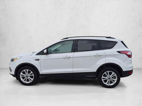 Used 2018 Ford Escape SE FWD image 8