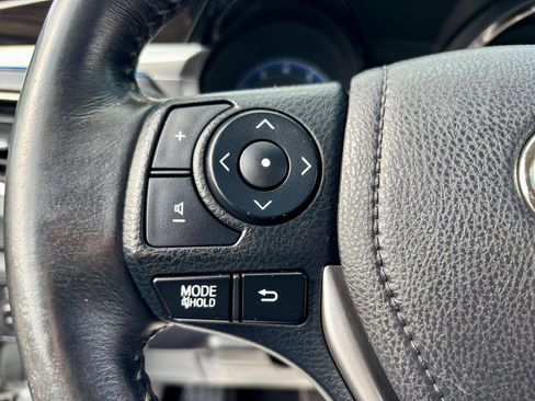 Used 2014 Toyota Corolla S w/ Driver Convenience Package image 24