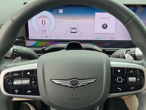 Certified 2026 Genesis GV80 2.5T AWD/4WD image 10