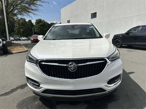 Used 2018 Buick Enclave Essence w/ Trailering Package image 8