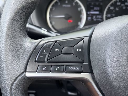 Used 2020 Nissan Kicks S FWD image 11