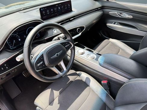 Used 2023 Genesis GV70 2.5T w/ Sport Prestige Package AWD/4WD image 4