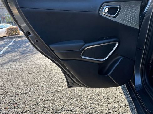 Certified 2023 Kia Soul LX w/ Option Group 015 image 21