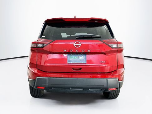 Used 2025 Nissan Rogue SV AWD/4WD image 7