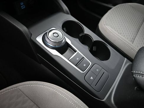 Used 2022 Ford Escape SE w/ SE Sport Appearance Package FWD image 28