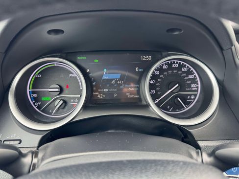 Certified 2021 Toyota Camry XLE image 27