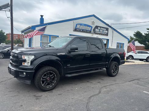 Used 2017 Ford F150 Lariat w/ Equipment Group 502A Luxury AWD/4WD image 3