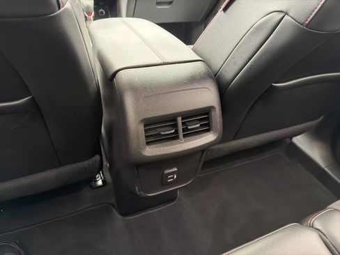 Used 2023 Chevrolet Equinox RS image 19