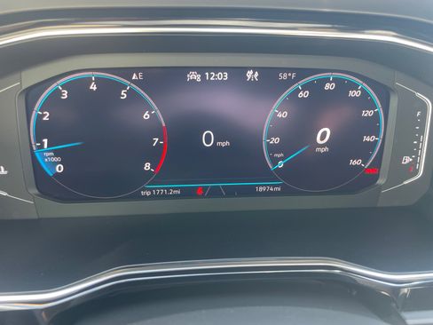 Used 2023 Volkswagen Jetta GLI Autobahn FWD image 13