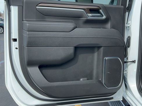 Used 2025 Chevrolet Silverado 2500 LT w/ Convenience Package image 33