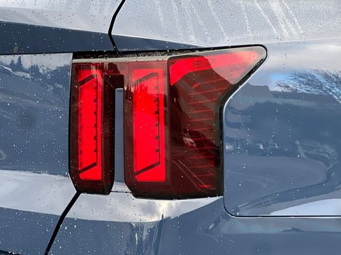 Certified 2025 Kia Sorento S image 53