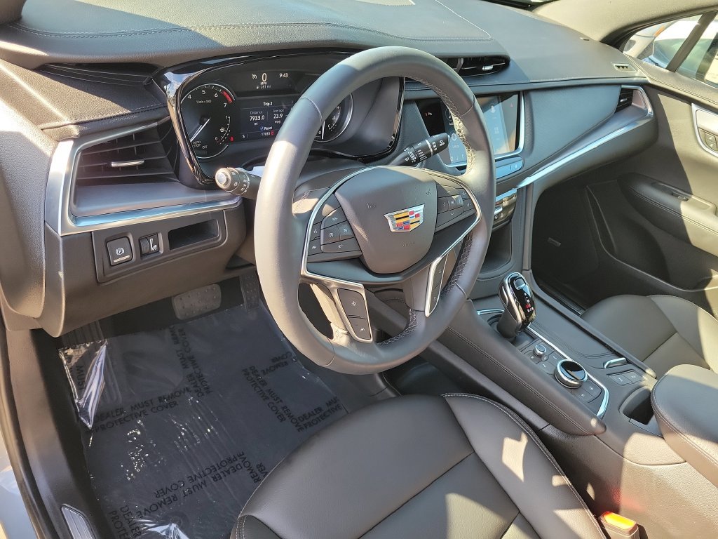 Used 2024 Cadillac XT5 Luxury FWD image 7
