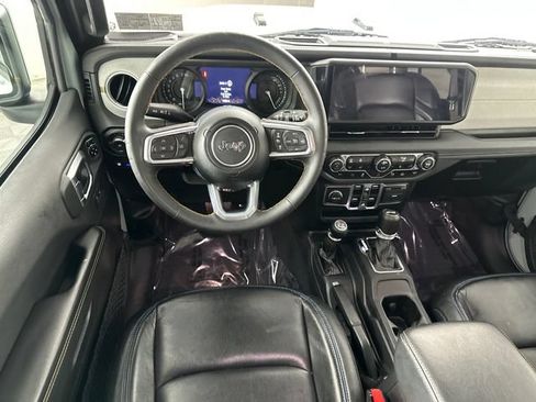 Certified 2024 Jeep Wrangler Unlimited Sahara w/ Safety Group AWD/4WD image 8