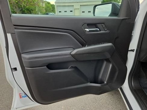 Certified 2025 Chevrolet Colorado LT RWD image 11