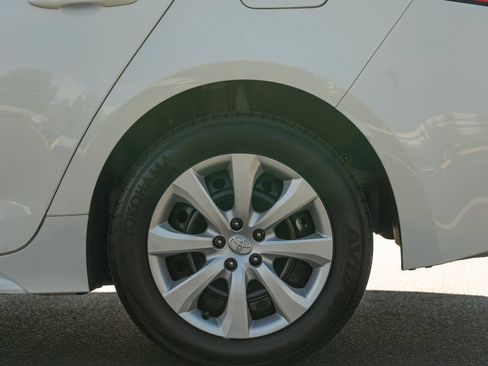 Certified 2024 Toyota Corolla LE FWD image 15