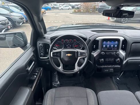 Used 2020 Chevrolet Silverado 1500 LT w/ Trailering Package image 11