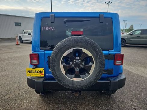 Used 2014 Jeep Wrangler Unlimited Sahara AWD/4WD image 4